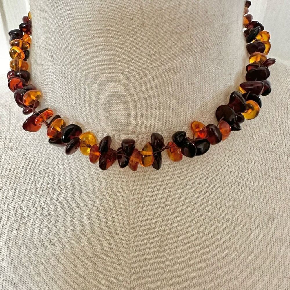 Amber  beaded choker necklace